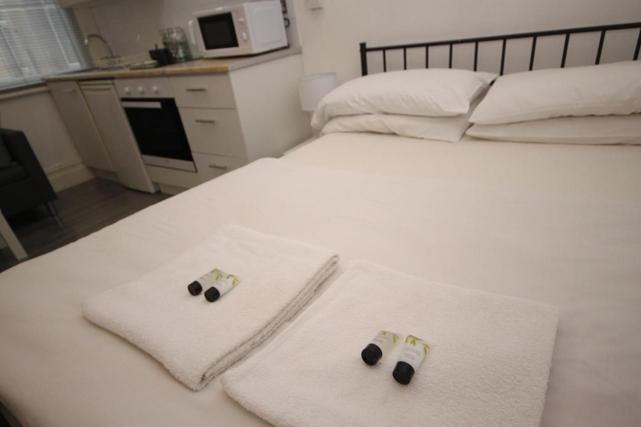 Barton Beachside - Stylish Studio Apartment, Double & Single - Central Beach & Promenade Location - Over 21'S, Family Friendly Only, Id Required Blackpool Extérieur photo
