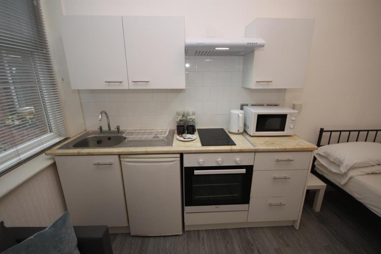 Barton Beachside - Stylish Studio Apartment, Double & Single - Central Beach & Promenade Location - Over 21'S, Family Friendly Only, Id Required Blackpool Extérieur photo