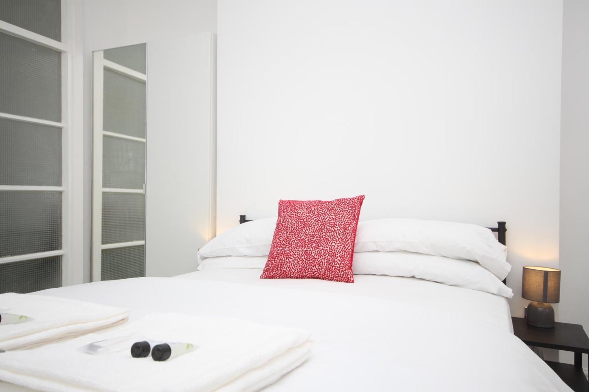 Barton Beachside - Stylish Studio Apartment, Double & Single - Central Beach & Promenade Location - Over 21'S, Family Friendly Only, Id Required Blackpool Extérieur photo
