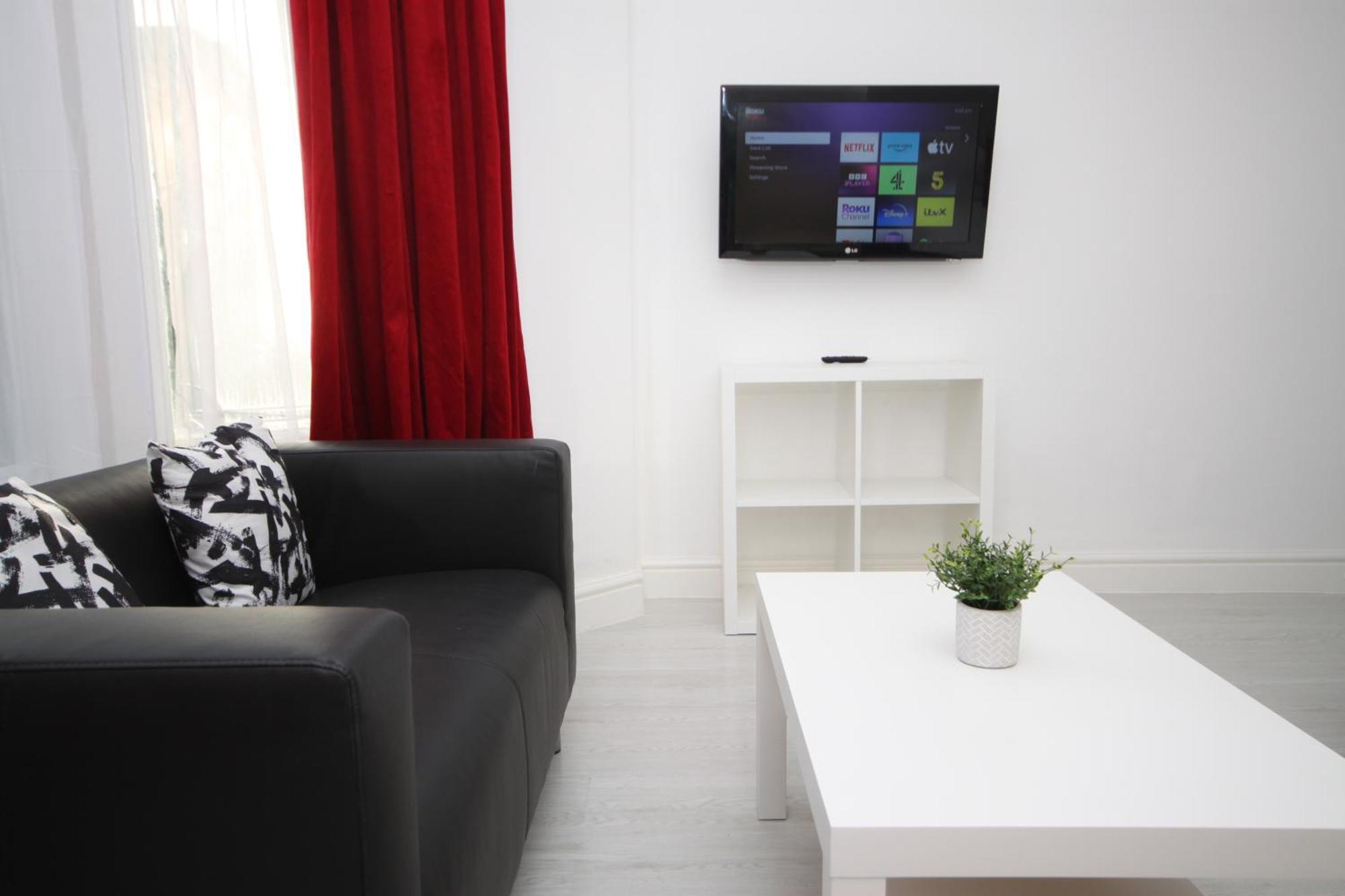 Barton Beachside - Stylish Studio Apartment, Double & Single - Central Beach & Promenade Location - Over 21'S, Family Friendly Only, Id Required Blackpool Chambre photo